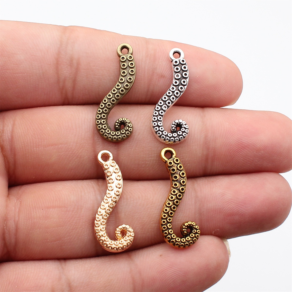 Vintage Fashion Stores - WYSIWYG 20 Buah 26X10Mm 4 Warna