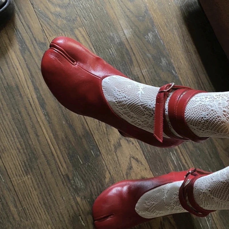 Vintage Fashion Dresses - Sepatu Wanita Model Vintage Musim Semi
