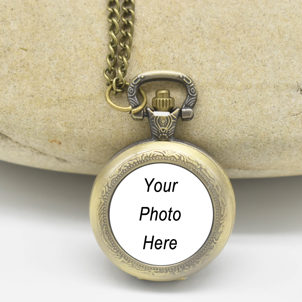 Kalung Liontin Jam Saku Logam  - Vintage Fashion Enthusiasts ulasan dan harga
