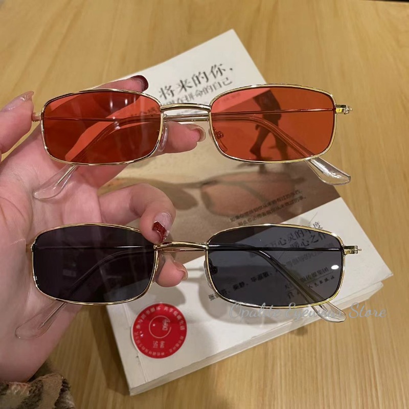 Kacamata Hitam Retro Bingkai L - Vintage Fashion Enthusiasts ulasan dan harga