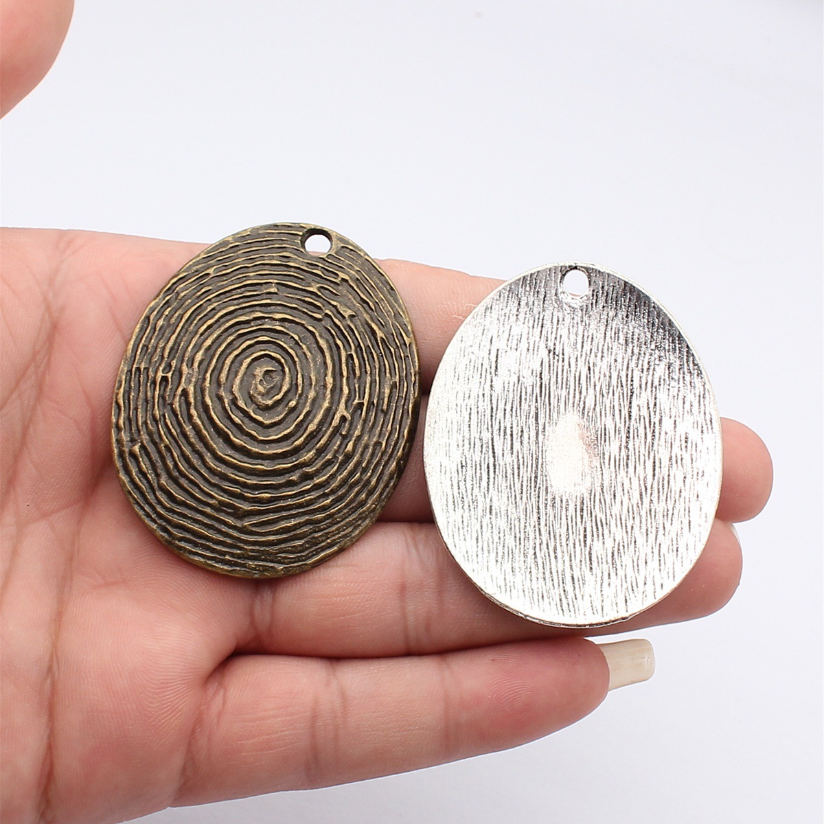 WYSIWYG 1pcs 59x47mm 2 Warna W - Vintage Fashion Stores ulasan dan harga